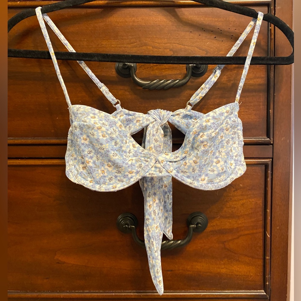 Abercrombie & Fitch Light Blue Floral Bikini Top